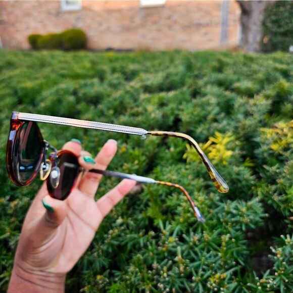 VTG Unisex Round Tortoise Metal Keyhole Bridge Retro Polarize UV Sunglasses. - Picture 5 of 15